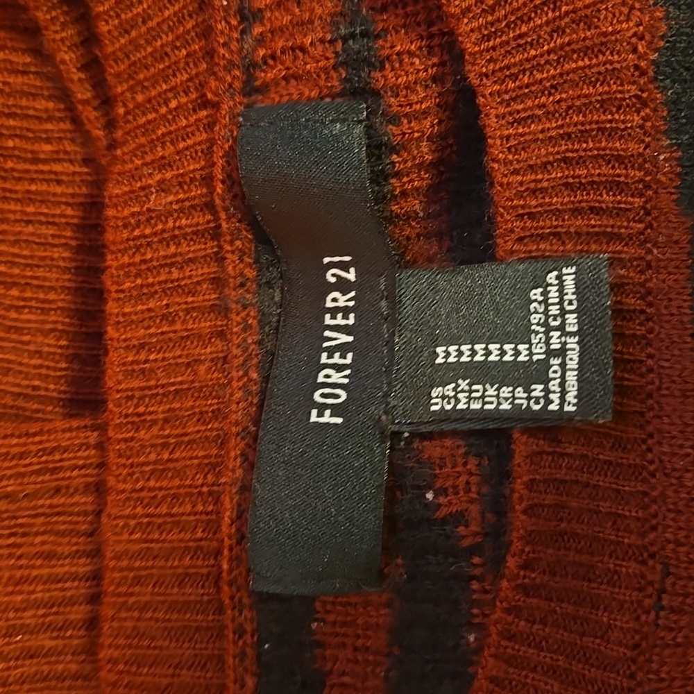 Sweater - Picture 4 of 6